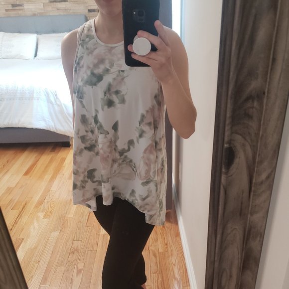 Hyba Floral Open-Backed tank - Picture 5 of 5